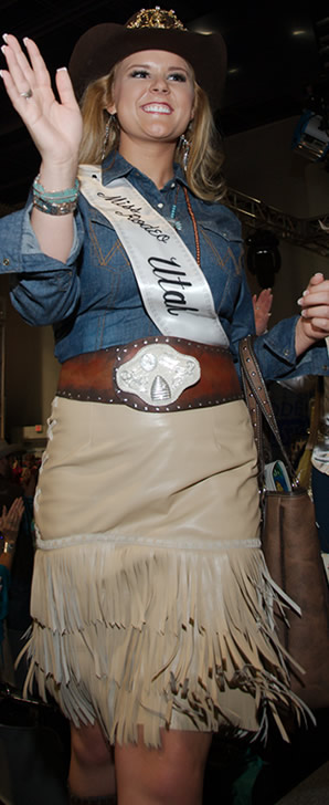 Bailey Jo Woolsey
Miss Rodeo Utah 2015 wearing a buff lambskin skirt